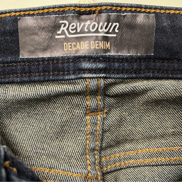 Revtown Sharp Jeans - Picture 6 of 8